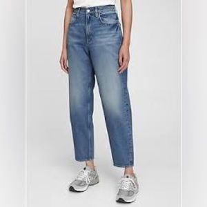Gap High Rise Barrel Jeans
